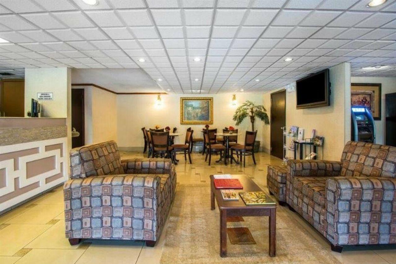 Red Roof Inn Jacksonville - Cruise Port מראה חיצוני תמונה