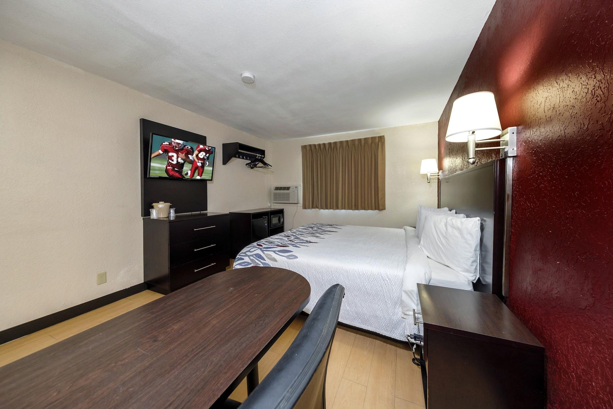 Red Roof Inn Jacksonville - Cruise Port מראה חיצוני תמונה