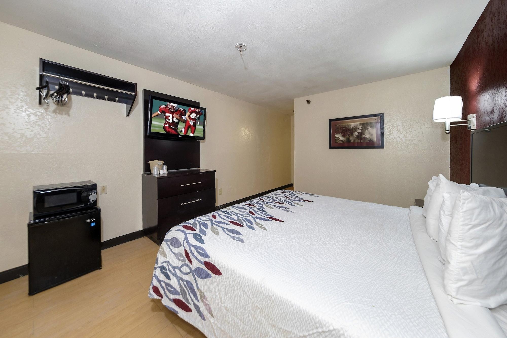 Red Roof Inn Jacksonville - Cruise Port מראה חיצוני תמונה