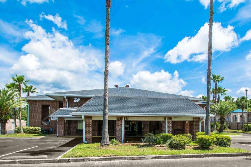 Red Roof Inn Jacksonville - Cruise Port מראה חיצוני תמונה